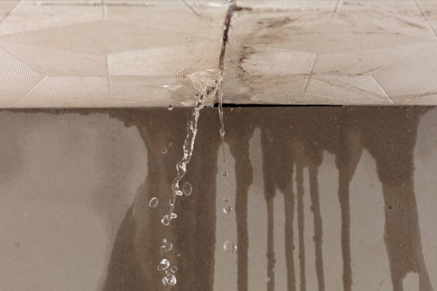 Professional Commercial Water Damage Restoration technician working in Franklin Furnace, OH